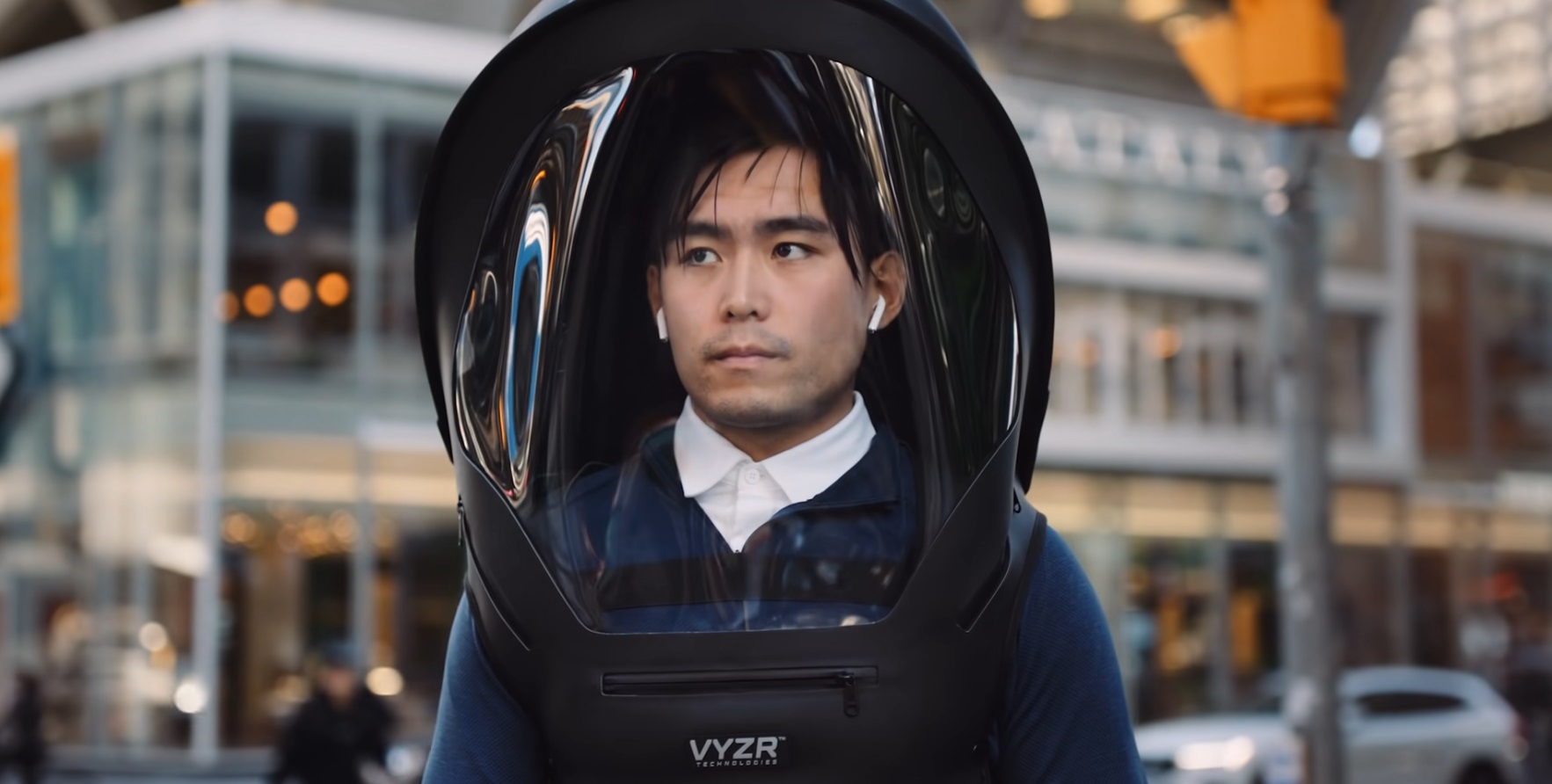 Masca VYZR, un concept desprins din filmele SF, împotriva coronavirusului