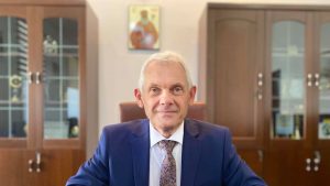 Prefectul Sibiului ceartă un medic care îi spune că nu mai sunt locuri în spitale pentru bolnavii de Covid-19: „Ne facem de minune“
