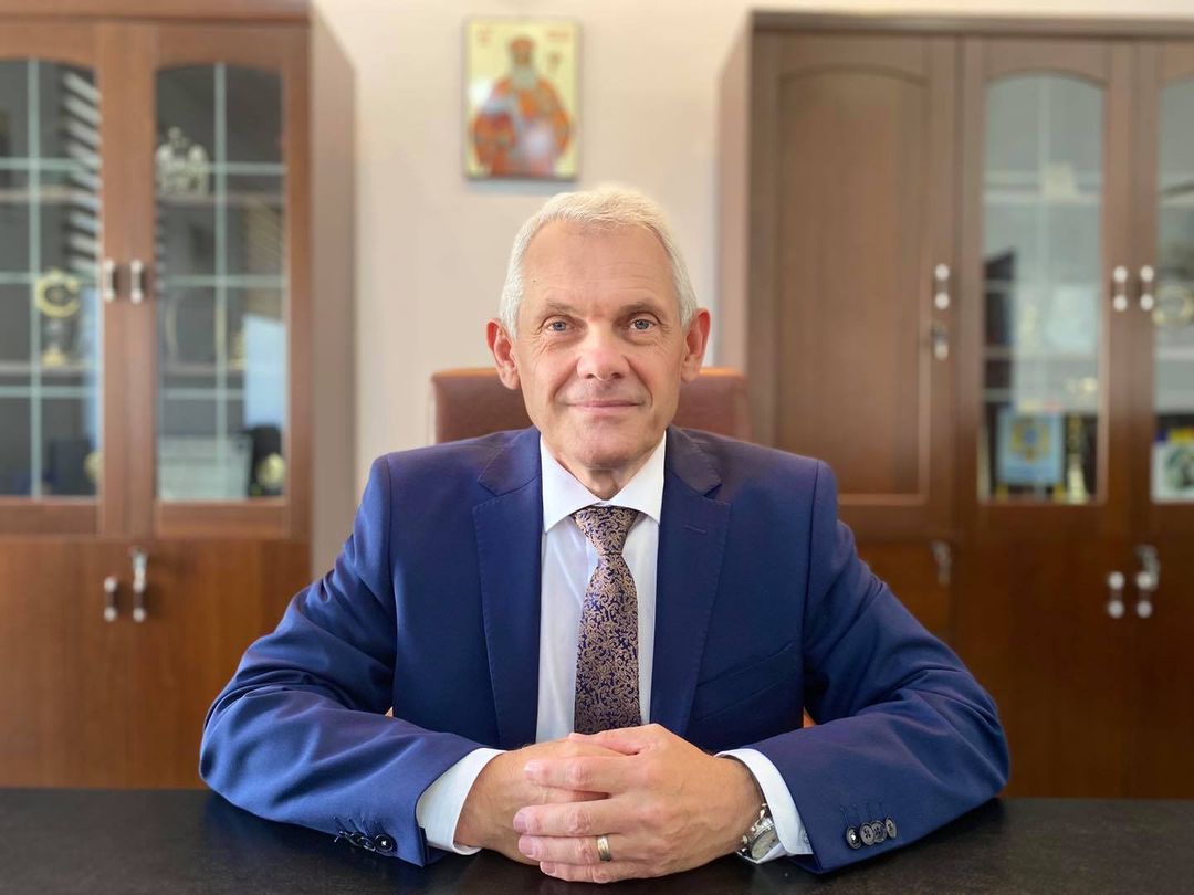 Prefectul Sibiului ceartă un medic care îi spune că nu mai sunt locuri în spitale pentru bolnavii de Covid-19: „Ne facem de minune“