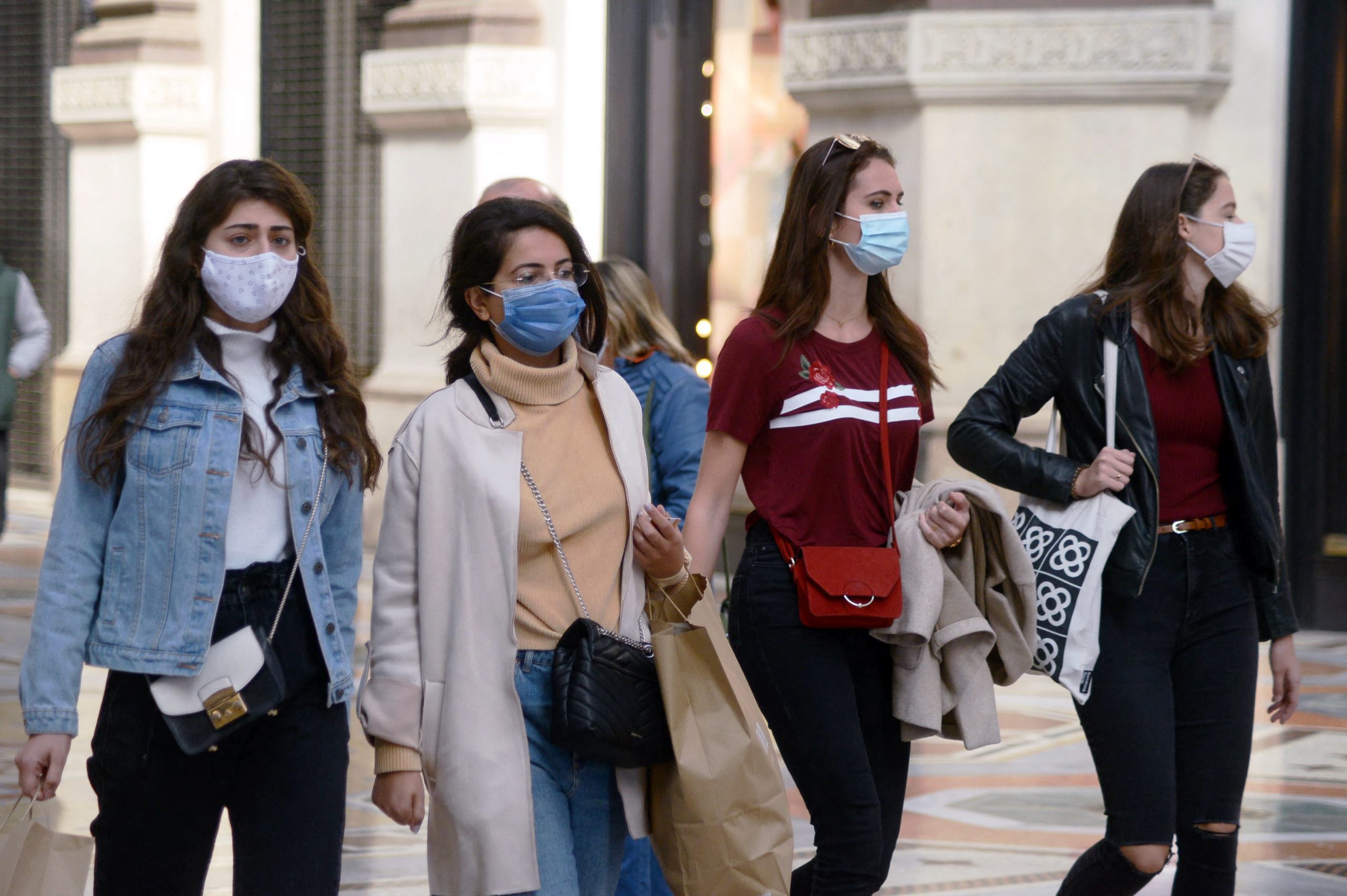 Locuitorii din Dolj, atenționați prin RO Alert că rata de infectare a depășit 1,5 la mia de locuitori