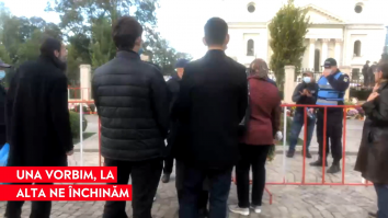 Scandal la moaștele Cuvioasei Parascheva: „Venim aici cu gânduri bune, nu cred că trebuie să fim legitimaţi”