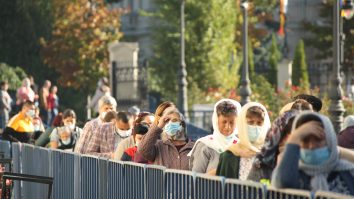 Restaurantele, cinematografele, teatrele și cazinourile din Iași se închid, dar pelerinajul de Sf. Parascheva are undă verde