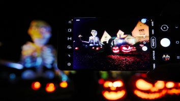 Petrecere virtuală de Halloween, în premieră în România. Cum poți participa