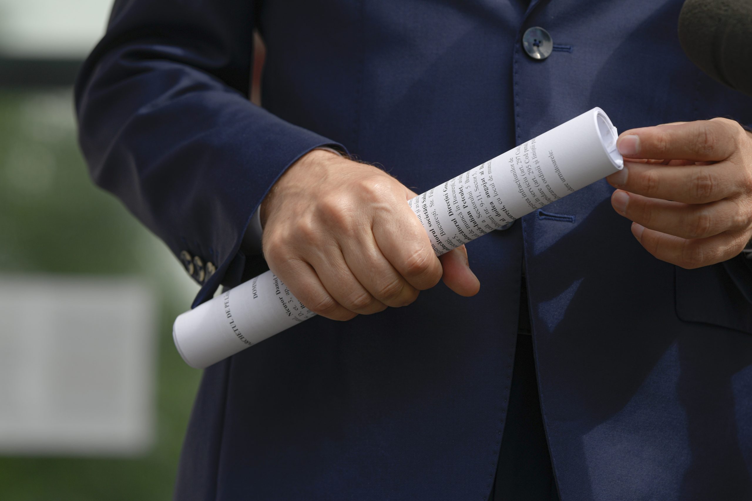 Plângere penală pentru conducerea Colegiului „Șincai” din București, care ar fi ascuns un caz de COVID-19