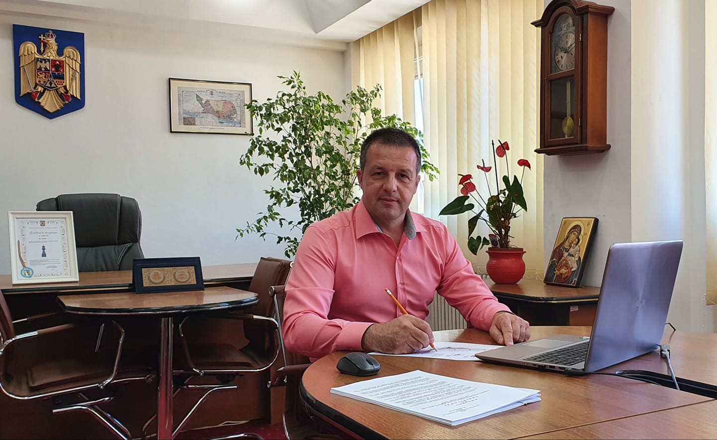 Primarul din Brăila se laudă cu o „victorie”: Fără mască în Brăila! O poartă doar cine vrea!