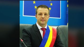 Primarul oraşului Brăila, despre mască: „O să ne interziceţi să deschidem şi geamul”