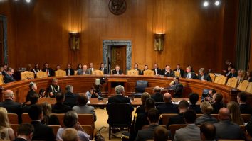 Șefii Twitter, Google și Facebook, audiați în Senatul american