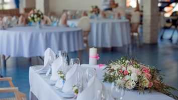 Interzicerea evenimentelor private duc în pragul falimentului antreprenorii: „Pierderea e de 1,5 milioane de euro”