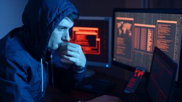 Ofițerii ruși de informații, acuzați pentru prima dată oficial de hacking. Ar fi acționat în numele lui Putin pentru a influența alegerile din Franța