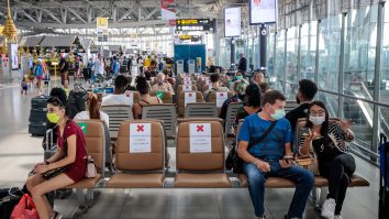 Thailanda redeschide granițele pentru turiști, pentru prima oară după 7 luni. Primii vizitatori au fost chinezi