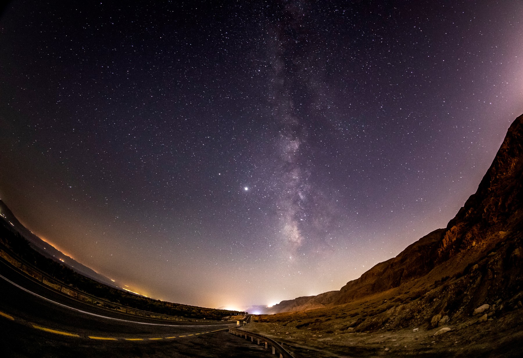 Camera care poate identifica o minge de golf de la 80 de kilometri. Ce rezoluție are cea mai mare cameră din lume