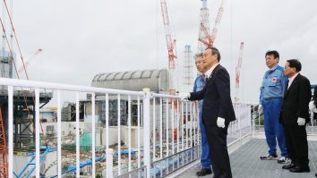 Japonia ar putea deversa tone de apă contaminată de la Fukushima în mare