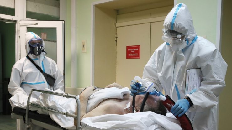 Situație bizară în sistemul medical. De ce sunt ventilatoarele pentru ATI blocate în depozitele Unifarm