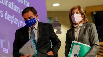 Comisarul UE pentru Sănătate recomandă adoptarea unor măsuri comune pentru distribuirea vaccinurilor: „Timpul se epuizează”