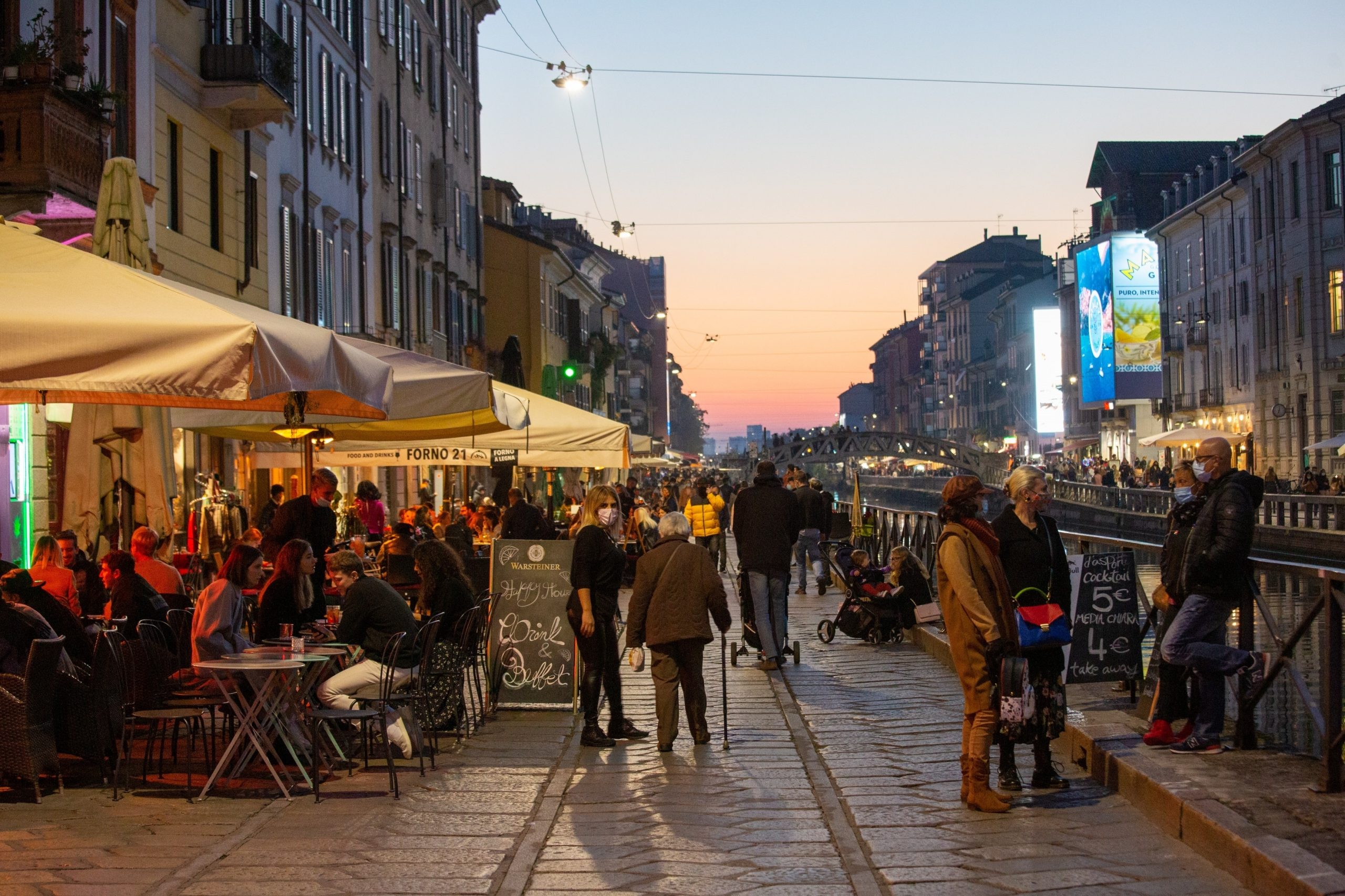 Regiunea italiană Lombardia reintră în carantină. Pe timp de noapte, locuitorii nu au voie să iasă din case decât cu declarație