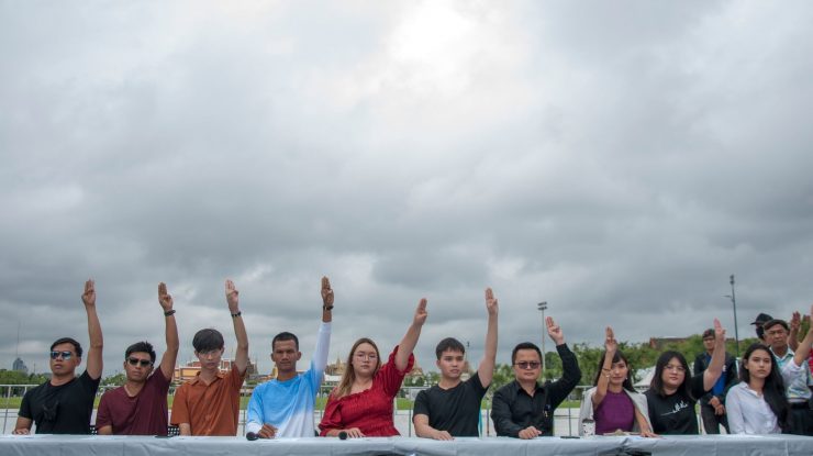 Germania: „Regele Thailandei nu are voie să-și conducă țara de pe pământ german”