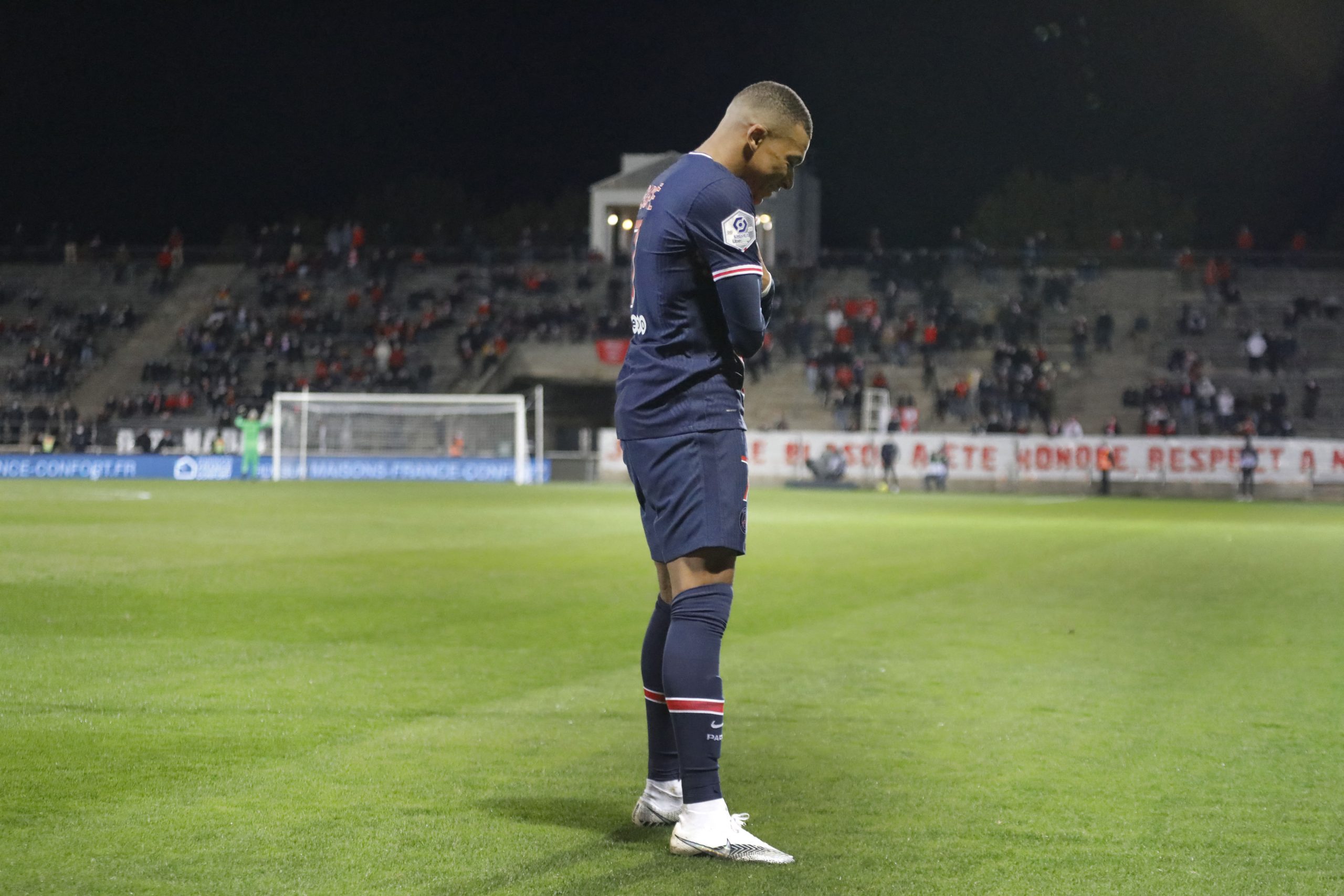 Kylian Mbappe a făcut un gest emoționant pentru unul dintre fanii PSG, diagnosticat cu cancer
