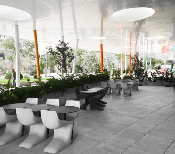 Bloggerița Alina Ceușan a deschis un restaurant în timpul crizei COVID-19