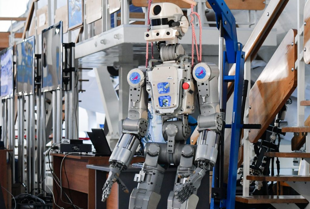 Robotul umanoid rusesc Fedor, retras de pe Twitter după ce a pârât cosmonauții că au consumat alcool pe Stația Spațială