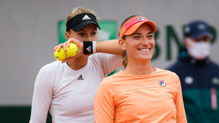 Roland Garros la feminin. Trofeul a fost cucerit de o pereche din Ungaria și Franța