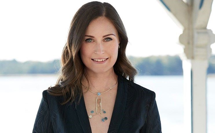 Premierul Finlandei a pozat fără sutien și cămașă. Reacțiile finlandezilor