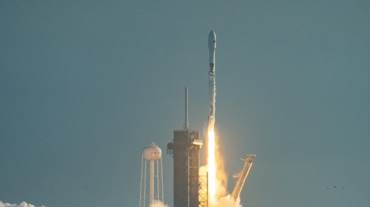 A 13-a misiune Starlink a decolat de la Kennedy Space Center din Florida. 60 de sateliți pe orbită, trimiși pe orbită