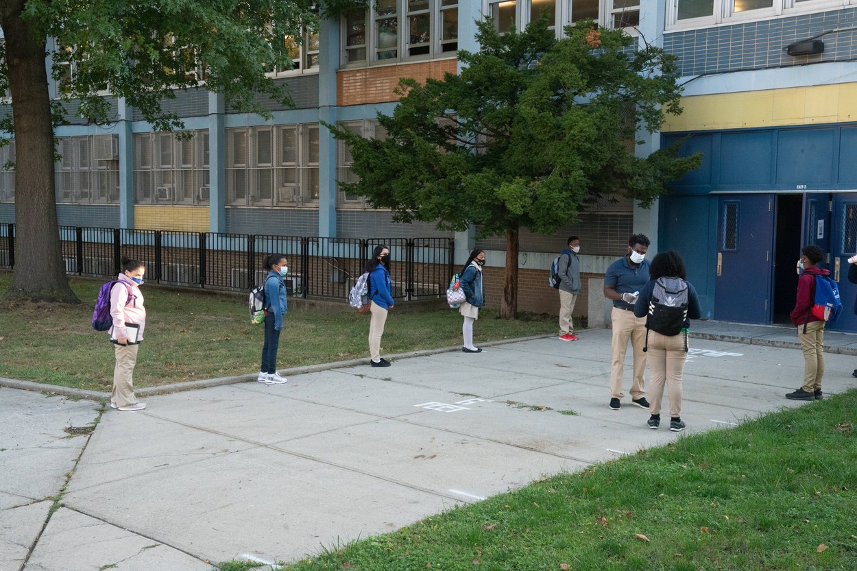 Școlile din New York se închid din cauza numărului mare de cazuri de coronavirus