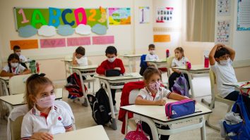 Tot mai multe școli intră în scenariul roșu. 14 unități de învățământ vor să își schimbe scenariile în Capitală