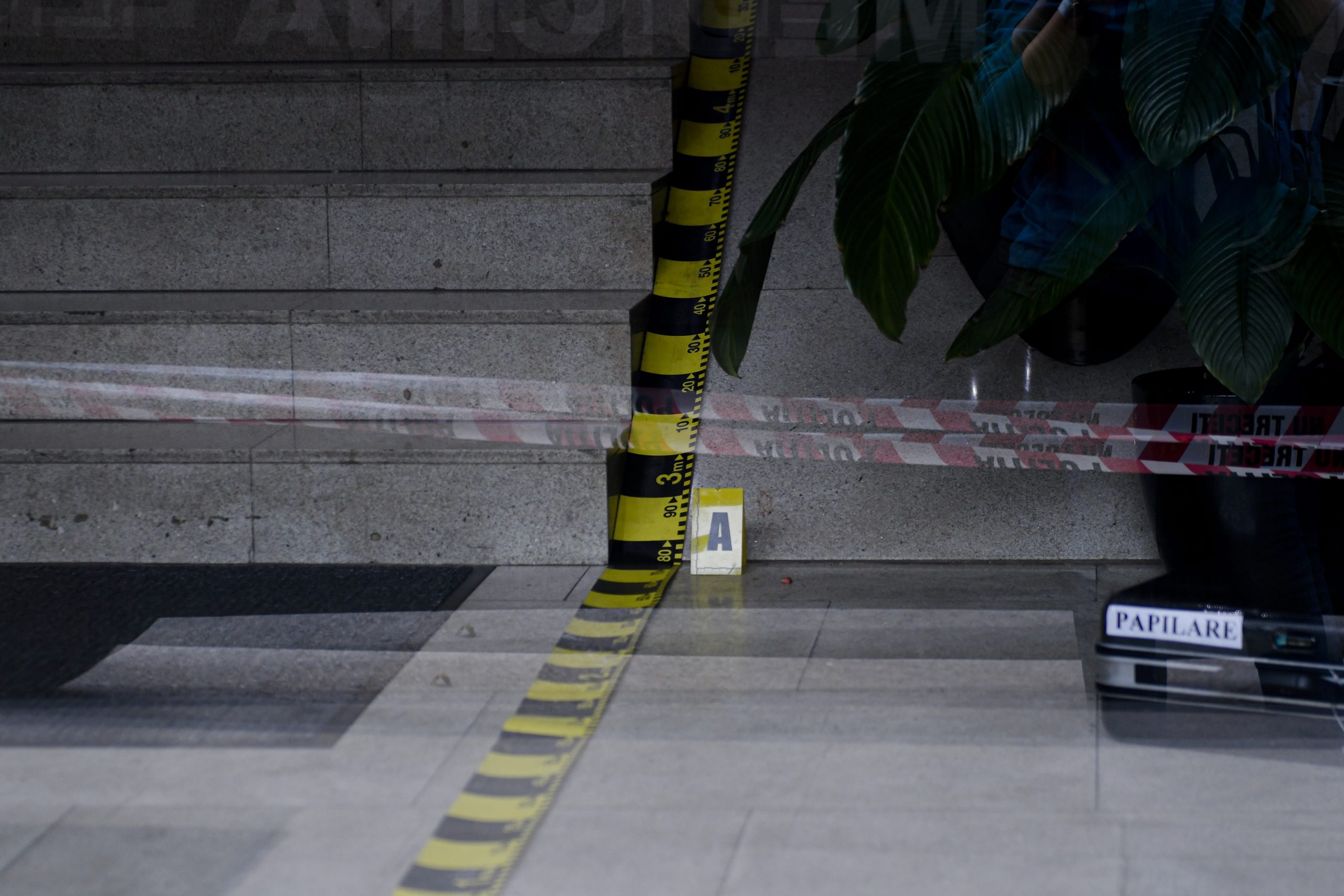 Un fost primar a fost găsit împușcat în cap în propria locuință. A renunțat la funcție în urmă cu o lună