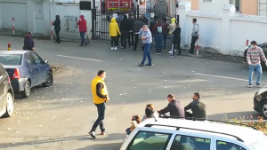 Zeci de ieșeni bolnavi de COVID-19, la doadă la poarta spitalului pentru a fi luați în evidență. Reacția directorului DSP Iași
