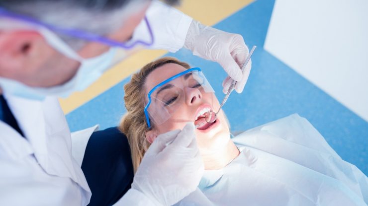 Suntem ultimii din Europa la consultațiile stomatologice: „5 din 10 români nu merg deloc“. Care sunt cauzele