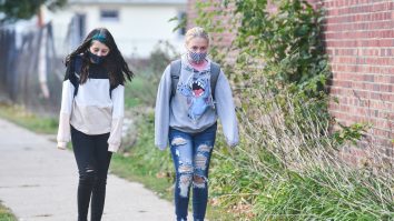 Elevii vor să fie introduşi pe lista prioritară de testare pentru COVID-19