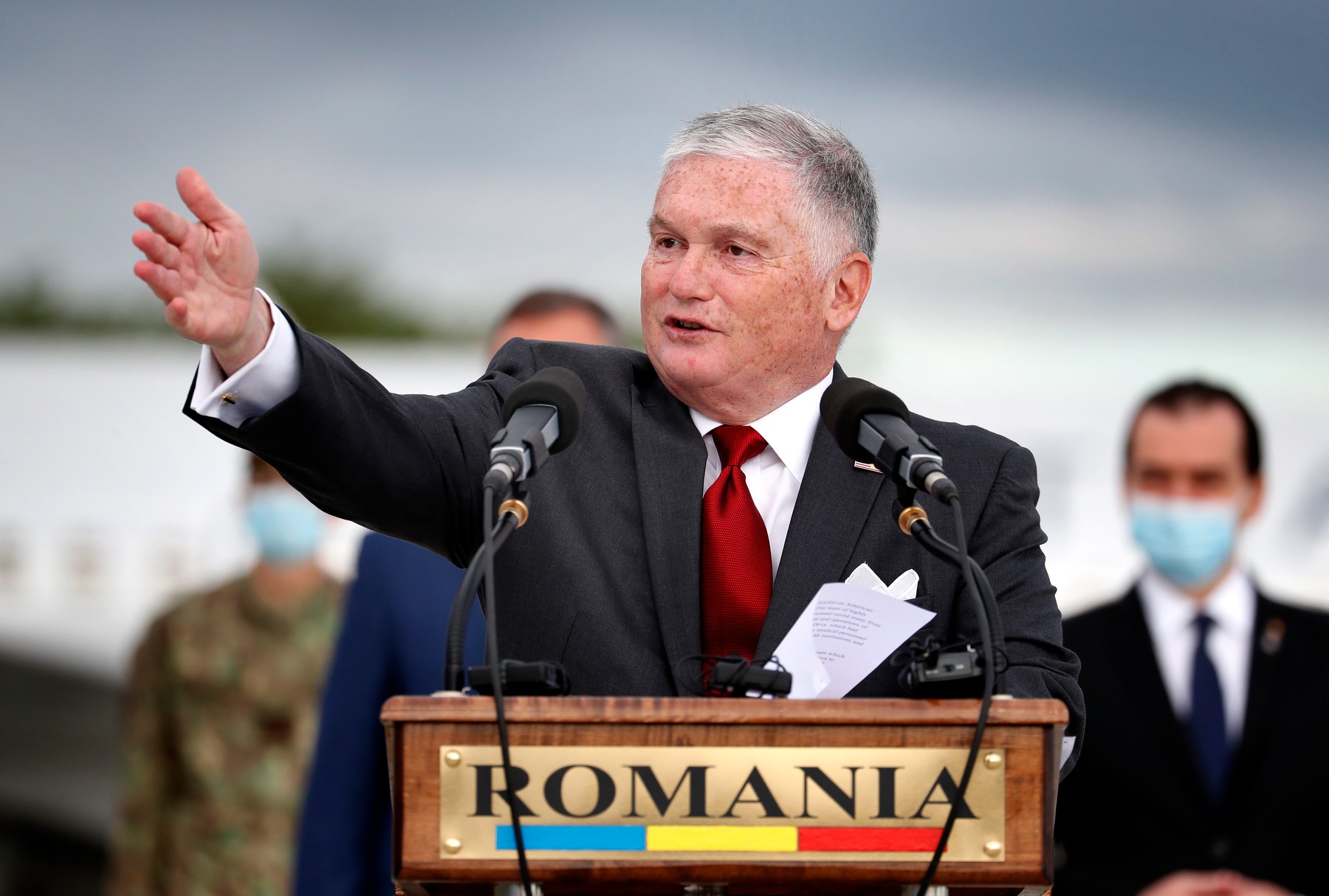 SUA va ajuta România să construiască spitale pentru ca „tragedia de la Piatra Neamț să nu se mai repete”