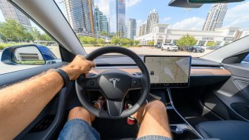 Ecranele de bord ale mașinilor ar putea deveni de domeniul trecutului