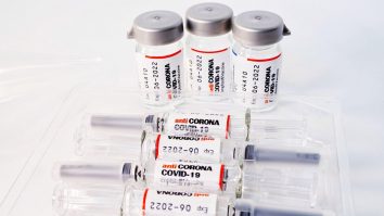 Vești de pe frontul leacurilor anti-COVID. Ce se întâmplă în lume în timp ce Maduro pretinde că a găsit antidotul