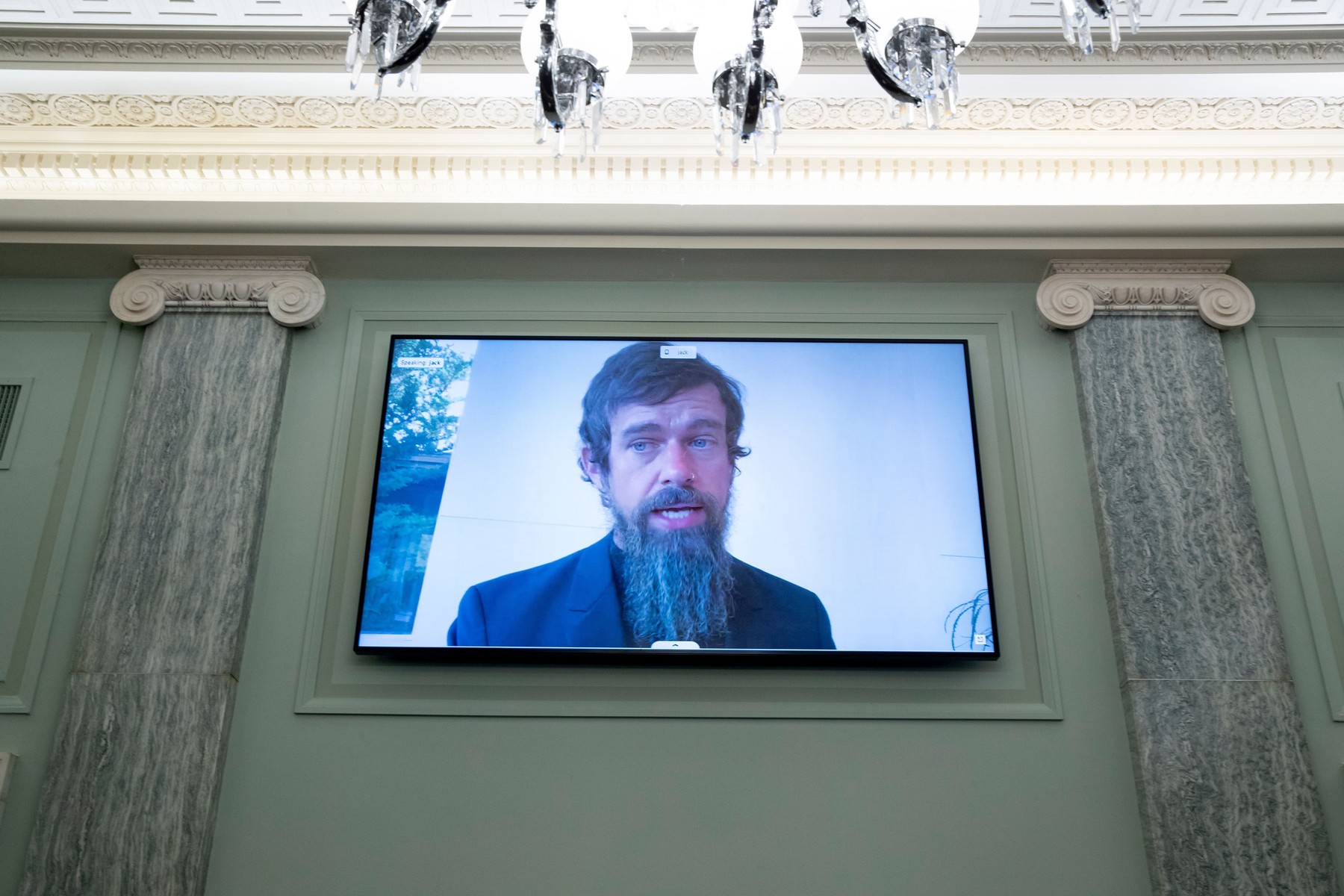 Twitter, cu „penele zburlite” după întâlnirea cu senatorii. Trump vrea să facă același lucru cu Facebook și Google