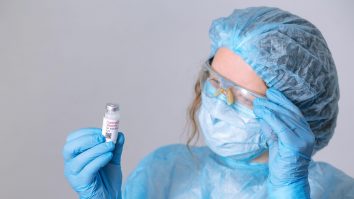 Cât costă o doză de vaccin COVID-19, produs de Moderna, în contractul semnat cu SUA