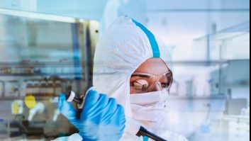 Experți: Un vaccin împotriva coronavirusului nu ne va aduce înapoi viața de dinaintea pandemiei