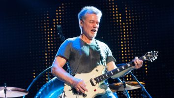 Chitaristul Eddie Van Halen a murit la vârsta de 65 de ani, răpus de cancer