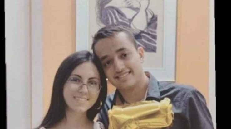 Povestea cutremurătoare a celor doi tineri care au murit îmbrățișați în Samos. Tatăl relata despre cutremur fără a ști de soarta fiului său