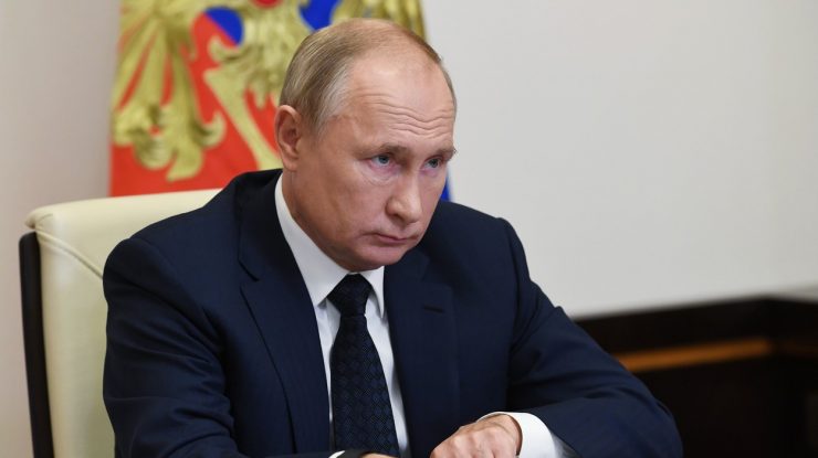 Vladimir Putin îl ascultă pe Anthony Fauci. Ce noi măsuri le-a impus rușilor