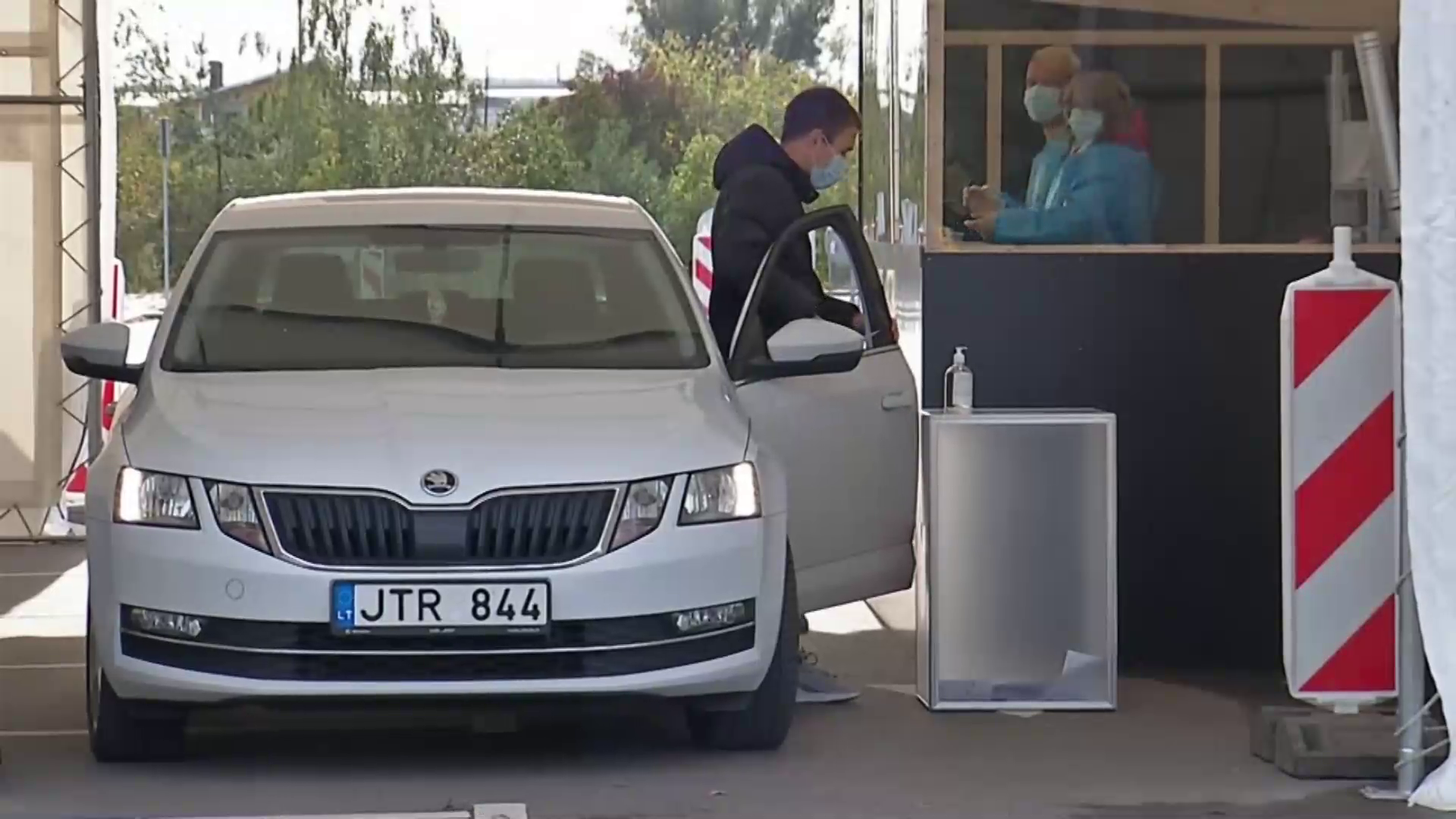 Lituania a deschis secții de vot drive-in pentru oamenii aflați în carantină