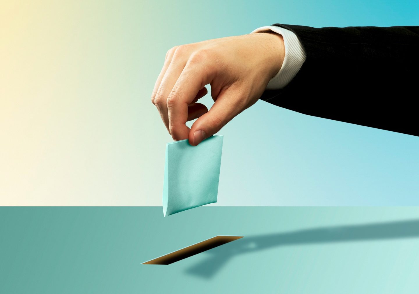 La coadă pentru esența democrației. Voturile înclină spre Biden