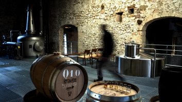 Vești proaste pentru iubitorii de whisky: a scăzut producția