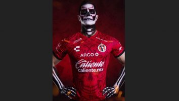 Cinci mari echipe de fotbal din Mexic vor juca cu un echipament aparte, de Ziua Morților