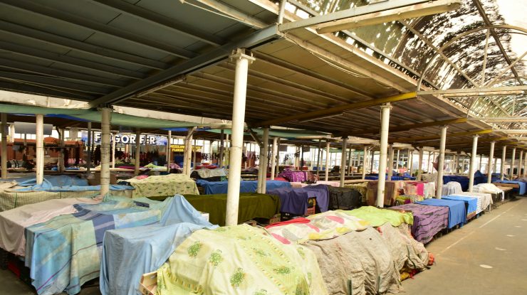 Camera Deputaţilor anulează restricțiile impuse de guvern: Pieţele rămân deschise în stare de alertă