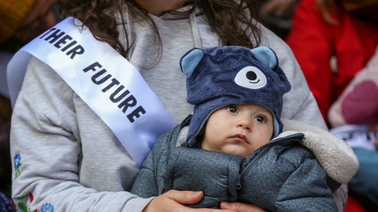CLIMATE-CHANGE-CHILDREN-BABY