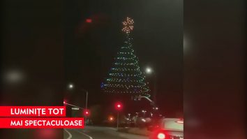 Dronele au luat locul luminițelor de Crăciun într-un orășel din California