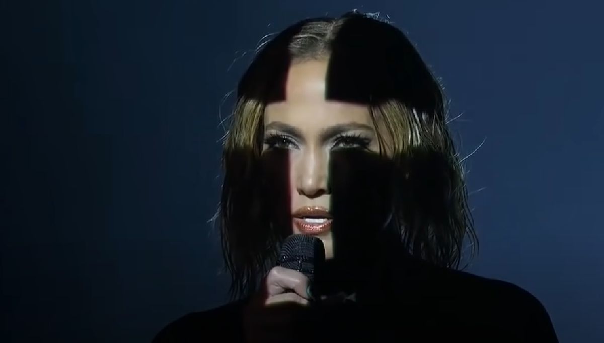 Jennifer Lopez, cap de afiș pentru „Rockin’ Eve”. Va cânta chiar înaintea ca bila din Times Square să coboare, la miezul nopţii