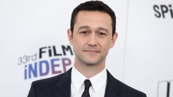 România, sursă de inspirație pentru actorii americani. Joseph Gordon-Levitt caută imagini din țara noastră pentru un nou proiect